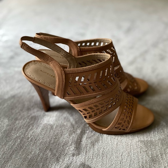Adrianne Vittadini 4” Heels - Picture 1 of 6